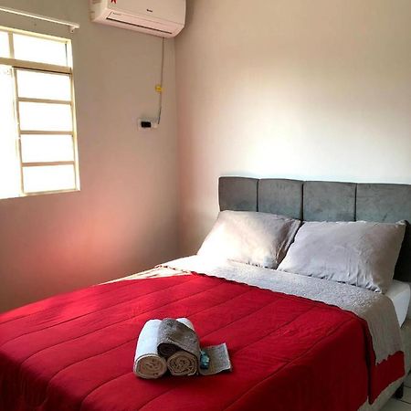 Quarto Privado Em Residencia No Coracao De Foz - Casa E Banheiro Compartilhado Foz do Iguaçu Exterior foto